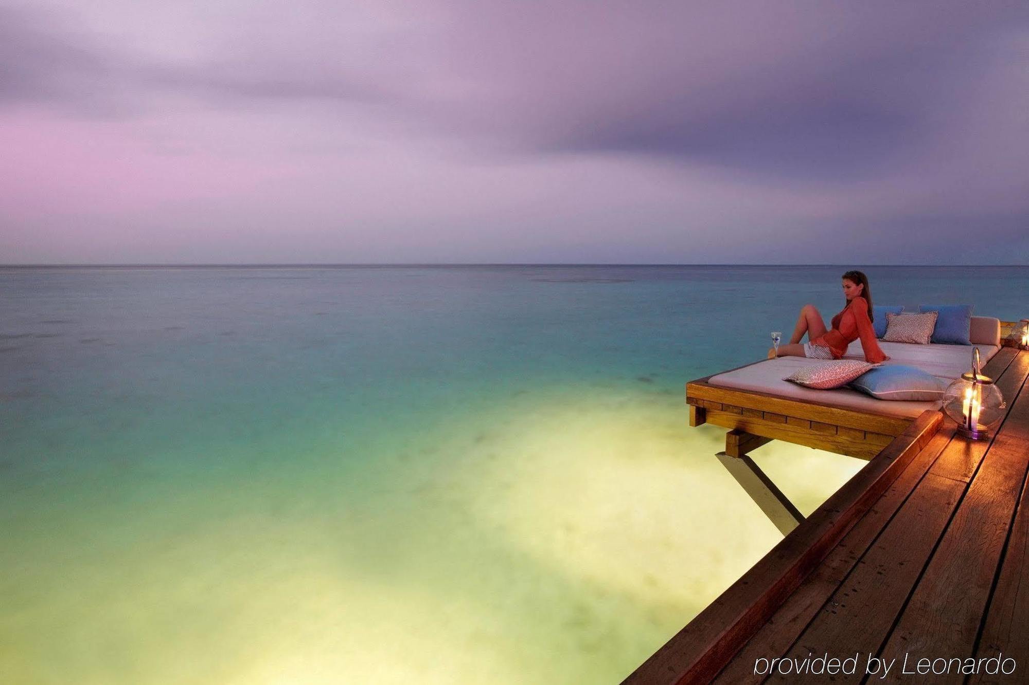 Four Seasons Resort Maldives At Landaa Giraavaru Kamadhoo Exterior photo