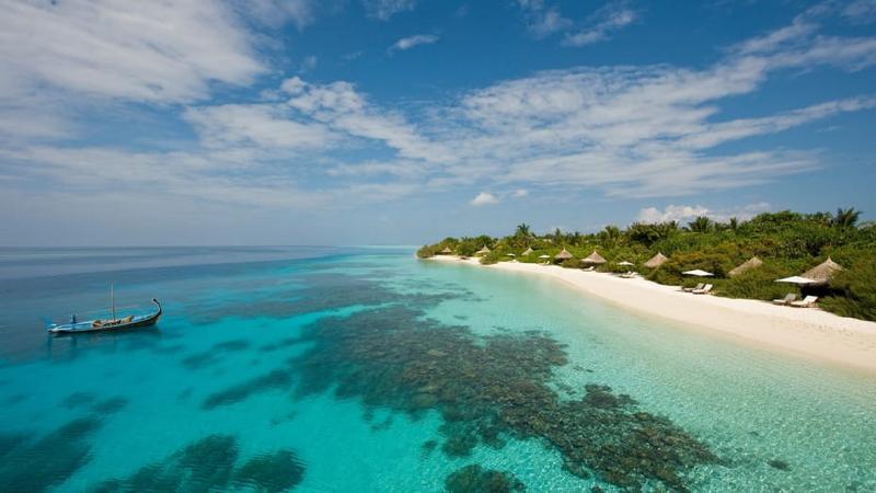 Four Seasons Resort Maldives At Landaa Giraavaru Kamadhoo Exterior photo